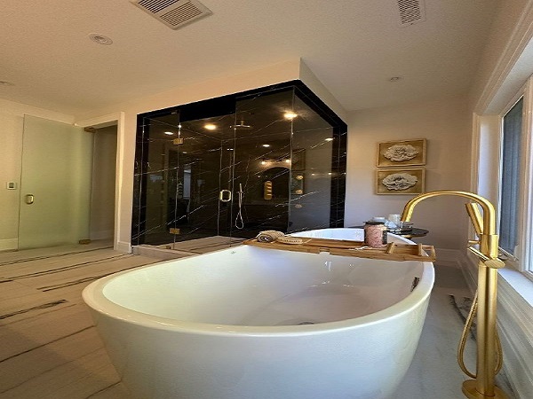 Free Standing tub